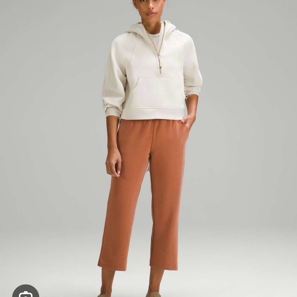 Lululemon softstreme straight leg crop
